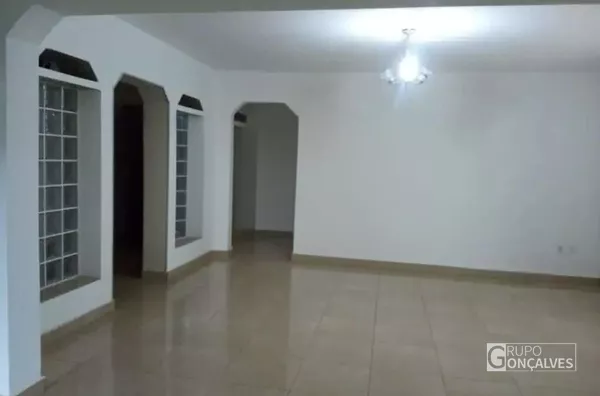 Casa com 7 quartos para alugar na Rua Castelo de Paiva, 51, Jardim Ipanema (Cidade Líder), São Paulo