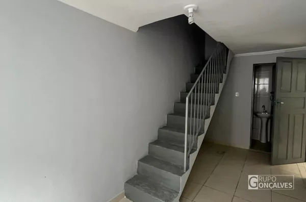 Casa para locação com 2 dormitórios - Jd. Santa Teresinha