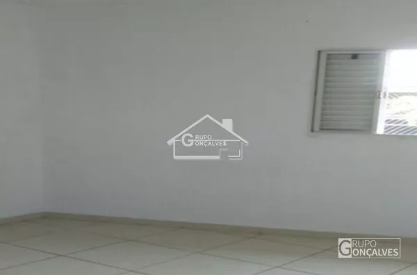 Casa para locação com 2 dormitórios - Jd. Santa Teresinha