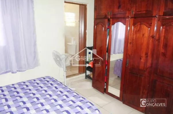 Sobrado com uma ótima localização.