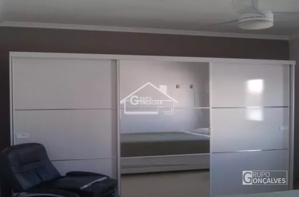 Lindo sobrado, 4 dormitórios, 4 suíte, 7 banheiros, 1 cozinha ampla, 1 sala com 3 ambientes, sacada, área de serviço, depósito, 4 vagas de garagem, edicula...!!! - Foto 62