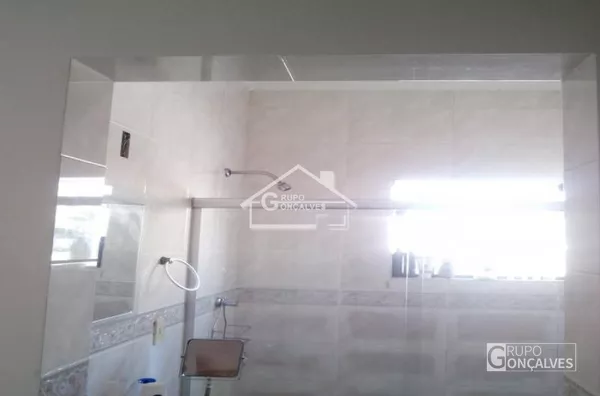 Lindo sobrado, 4 dormitórios, 4 suíte, 7 banheiros, 1 cozinha ampla, 1 sala com 3 ambientes, sacada, área de serviço, depósito, 4 vagas de garagem, edicula...!!! - Foto 63