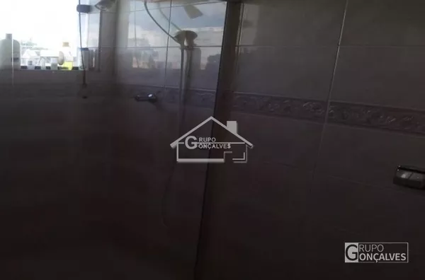 Lindo sobrado, 4 dormitórios, 4 suíte, 7 banheiros, 1 cozinha ampla, 1 sala com 3 ambientes, sacada, área de serviço, depósito, 4 vagas de garagem, edicula...!!! - Foto 64