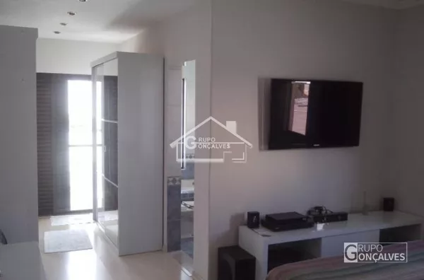 Lindo sobrado, 4 dormitórios, 4 suíte, 7 banheiros, 1 cozinha ampla, 1 sala com 3 ambientes, sacada, área de serviço, depósito, 4 vagas de garagem, edicula...!!! - Foto 69