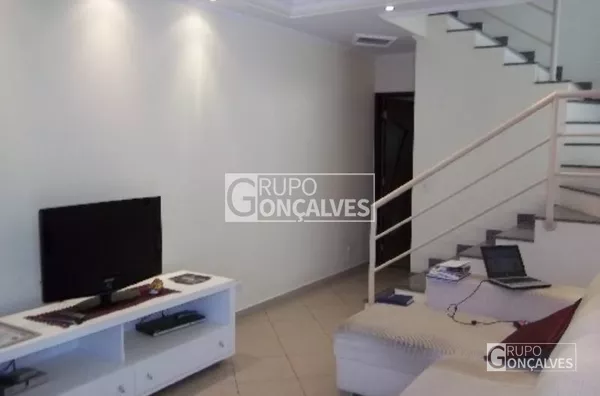 Sobrado para Venda no bairro Cidade Mãe do Céu, 3 dorm sendo 1 suíte, 2 vagas, 120 m