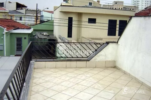 Sobrado para Venda no bairro Cidade Mãe do Céu, 3 dorm sendo 1 suíte, 2 vagas, 120 m