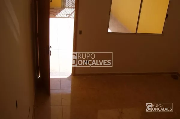 Sobrado para Venda no bairro Jardim Santa Maria, 2 dormitórios, 2 suíte, 2 vagas, 96 m