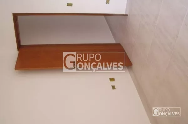 Sobrado para Venda no bairro Jardim Santa Maria, 2 dormitórios, 2 suíte, 2 vagas, 96 m