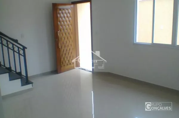 Sobrado para venda - condomínio Fechado - Bairro Guilhermina - 3 dormitórios, 2 vagas, 146 m².