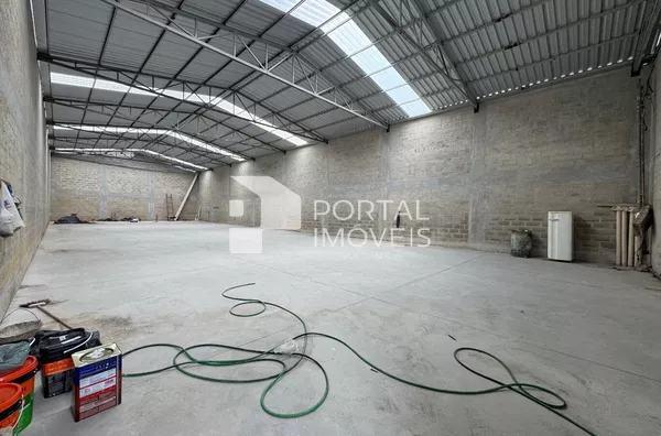 Galpão para aluguel com 400m², Bom Jardim - Ipatinga/MG