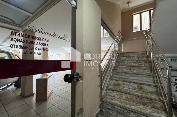 Escada/Prédio