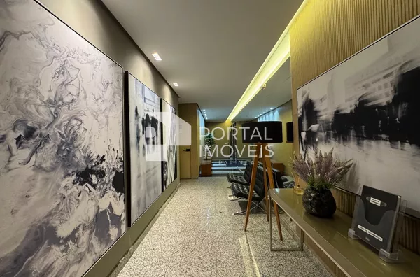 Hall dercorado