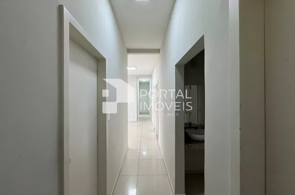 Hall/Salas