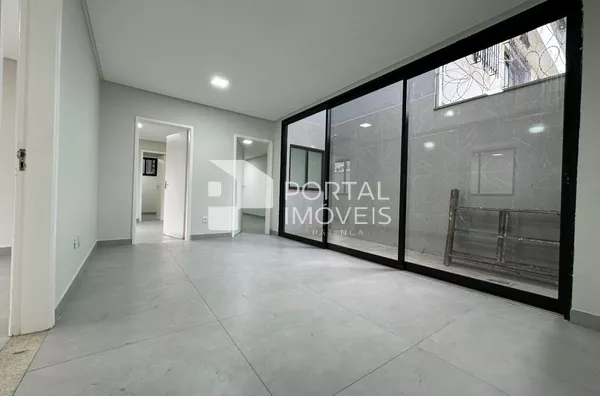 Sala de Espera com Claraboia