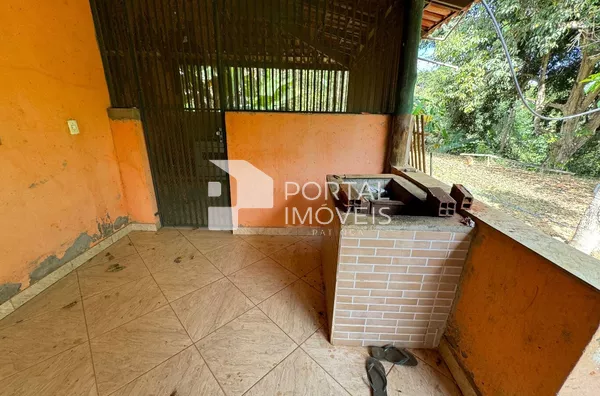 Sítio para venda com 2,5 hectares, casa com 3 quartos, 1 suíte, Córrego do Prata, São Cândido - Caratinga/MG