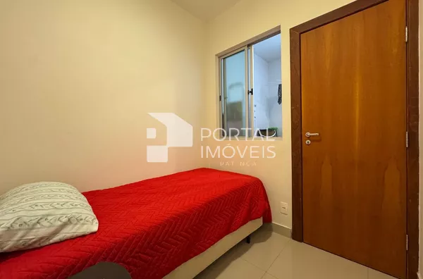 Quarto de apoio/Área de serviço
