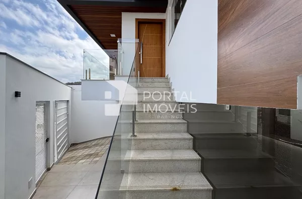Escada Pavimento Superior