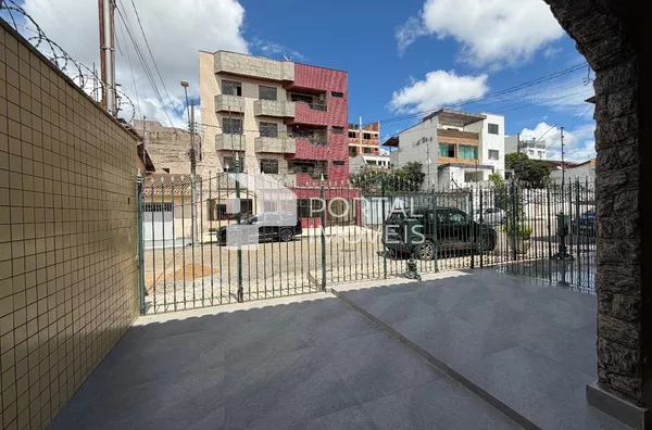 Casa para aluguel, 3 quartos, 1 suíte, 2 vagas, Cidade Nobre - Ipatinga/MG