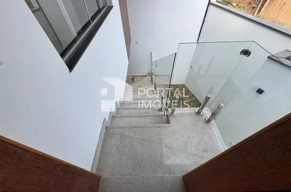 Escada Pavimento Superior