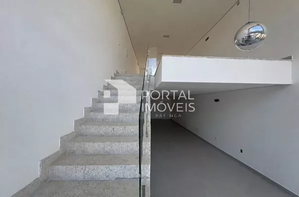 Escada sobreloja