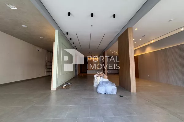 Loja para aluguel com 588m², Iguaçu - Ipatinga/MG