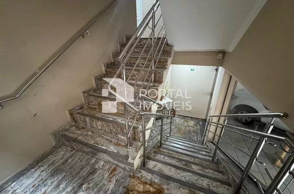 Escada/Prédio