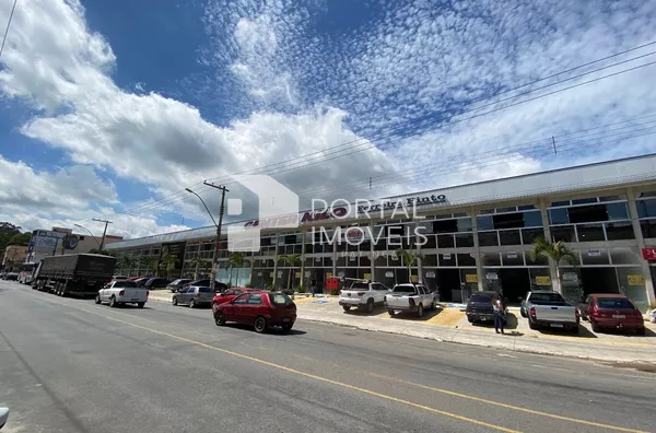 Loja para aluguel com 588m², Iguaçu - Ipatinga/MG