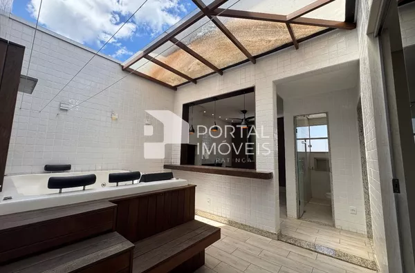 Área Gourmet com Hidromassagem