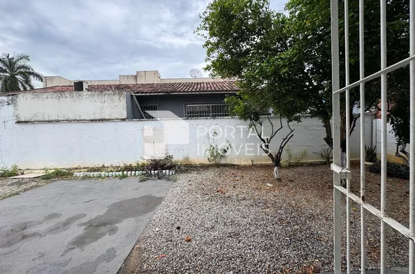 Quintal/Garagem