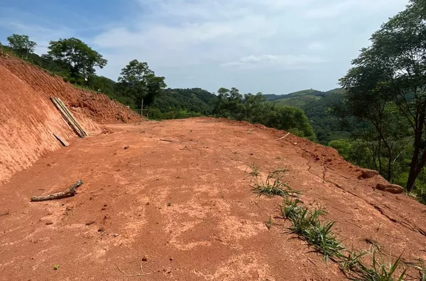 Terreno para venda em Secretário