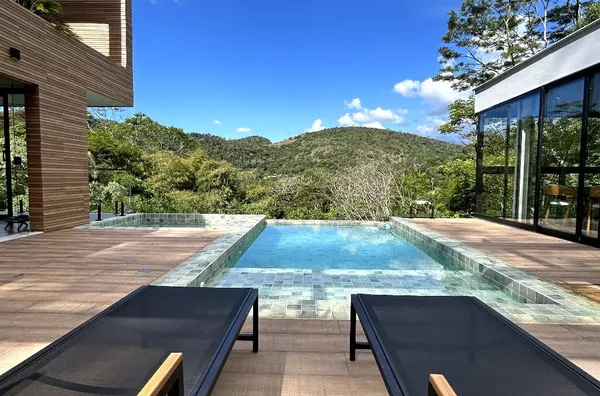 Casa moderna com Vista 