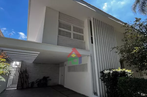 Casa de alto padrão para aluguel com 3 dorms (1 suíte master),  Butantã, São Paulo