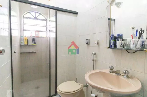 Sobrado para venda com 3 quartos e 3 banheiros,  Jardim Tiradentes, São Paulo