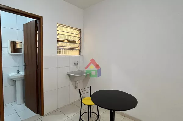 Kitnet a 2 minutos do portão de pedestres da USP,  Jardim Rizzo, São Paulo