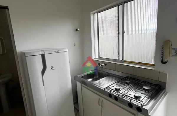 Kitinete para alugar próximo ao portão 3 da USP,  Vila Butantã, São Paulo