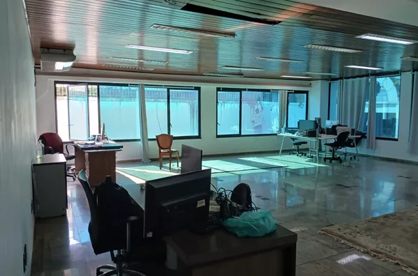 Casa comercial para aluguel com 1250 m2,  Jardim Everest, São Paulo