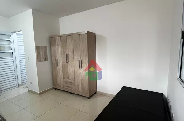 Kitinet para alugar com elevador no prédio,  Jardim Esmeralda, São Paulo