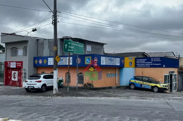 Imóvel comercial de esquina, sobrado, Conjunto Residencial Butantã, São Paulo