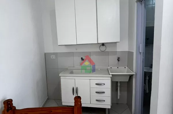 Kitinet a 2 minutos do portão da USP,  Vila Gomes, São Paulo