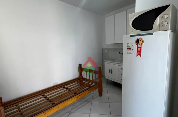 Kitinet a 2 minutos do portão da USP,  Vila Gomes, São Paulo