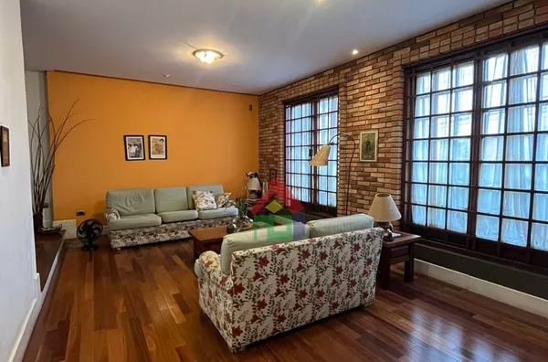 Casa para venda com 220 m² e 3 quartos,  Conjunto Residencial Butantã, São Paulo