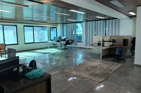 Casa comercial para aluguel com 1250 m2,  Jardim Everest, São Paulo