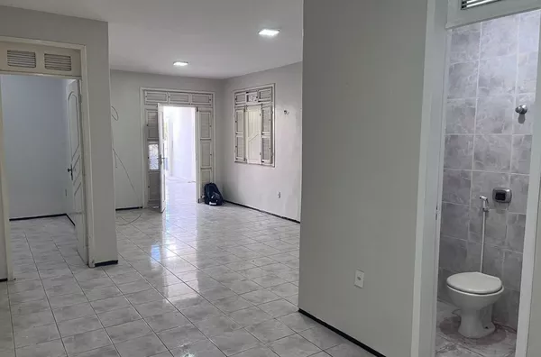 ALUGUE JÁ CASA Próximo à Igreja do Patrocínio – Sobral/CE