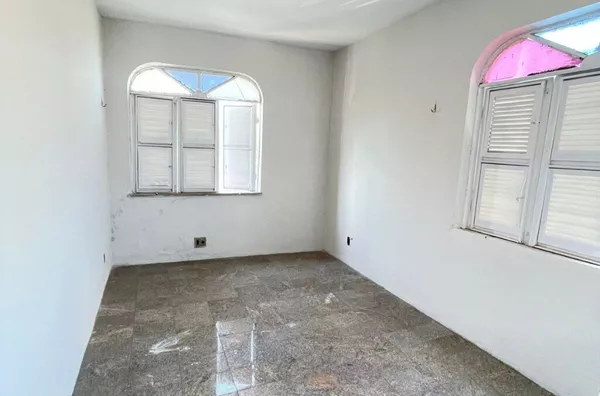 Apartamento com 03 Quartos próximo à Igreja do São Francisco