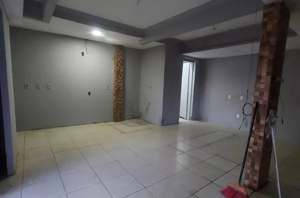 ALUGUE JÁ Ponto Comercial no Alto do Cristo com 25m2 + banheiro