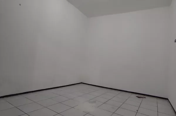 Locação - Apartamento c/ 02 quartos, próximo à Igreja dos Mórmons - Foto 3