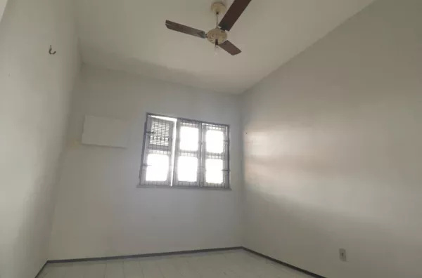 Apartamento com 03 Quartos próximo à Igreja do São Francisco