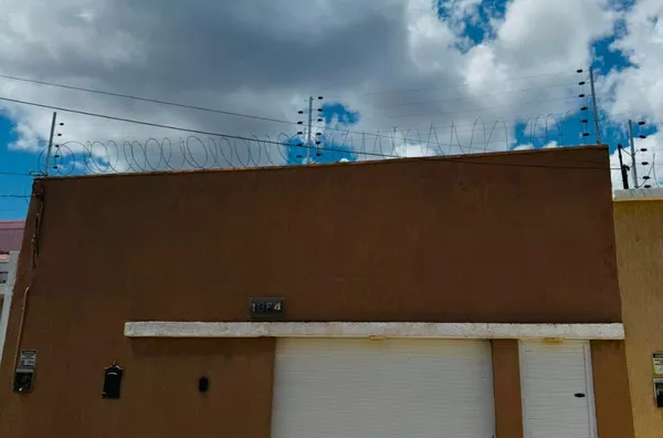 ALUGUE JÁ | CASA – RENATO PARENTE, Início do bairro Renato Parente – Sobral/CE