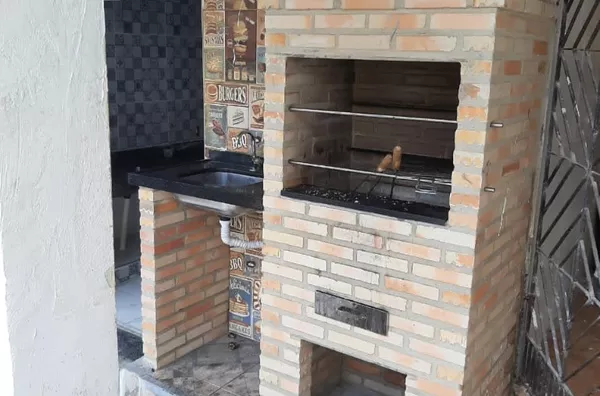 ALUGUE JÁ Casa Residencial/Comercial no Alto do Cristo com Piscina