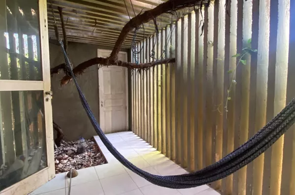 CASA na Colina com 894m2 de terreno e 358m2 área construída